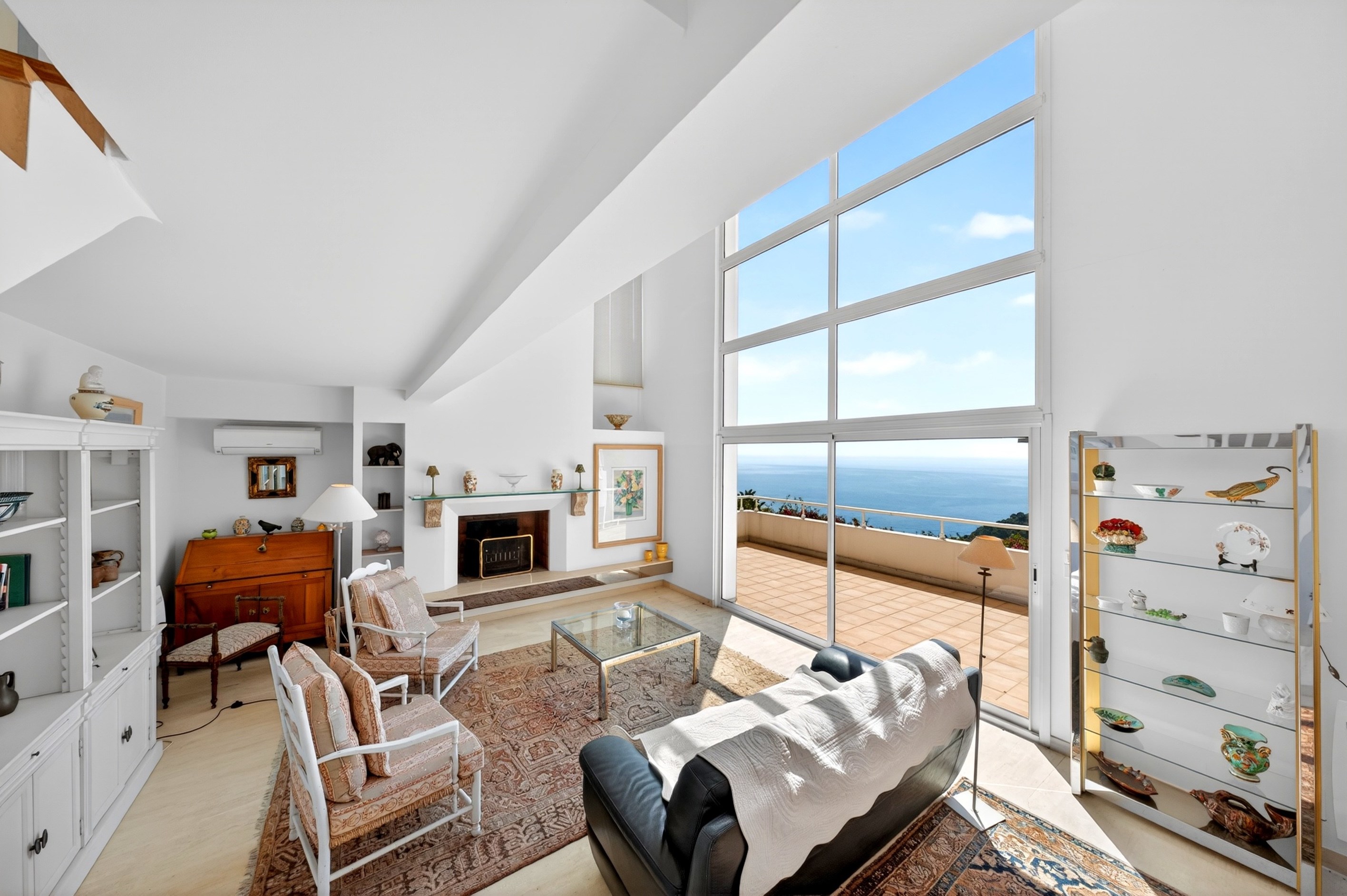  Sea view villa for sale in a private gated estate in Èze near Monaco - 物件實景