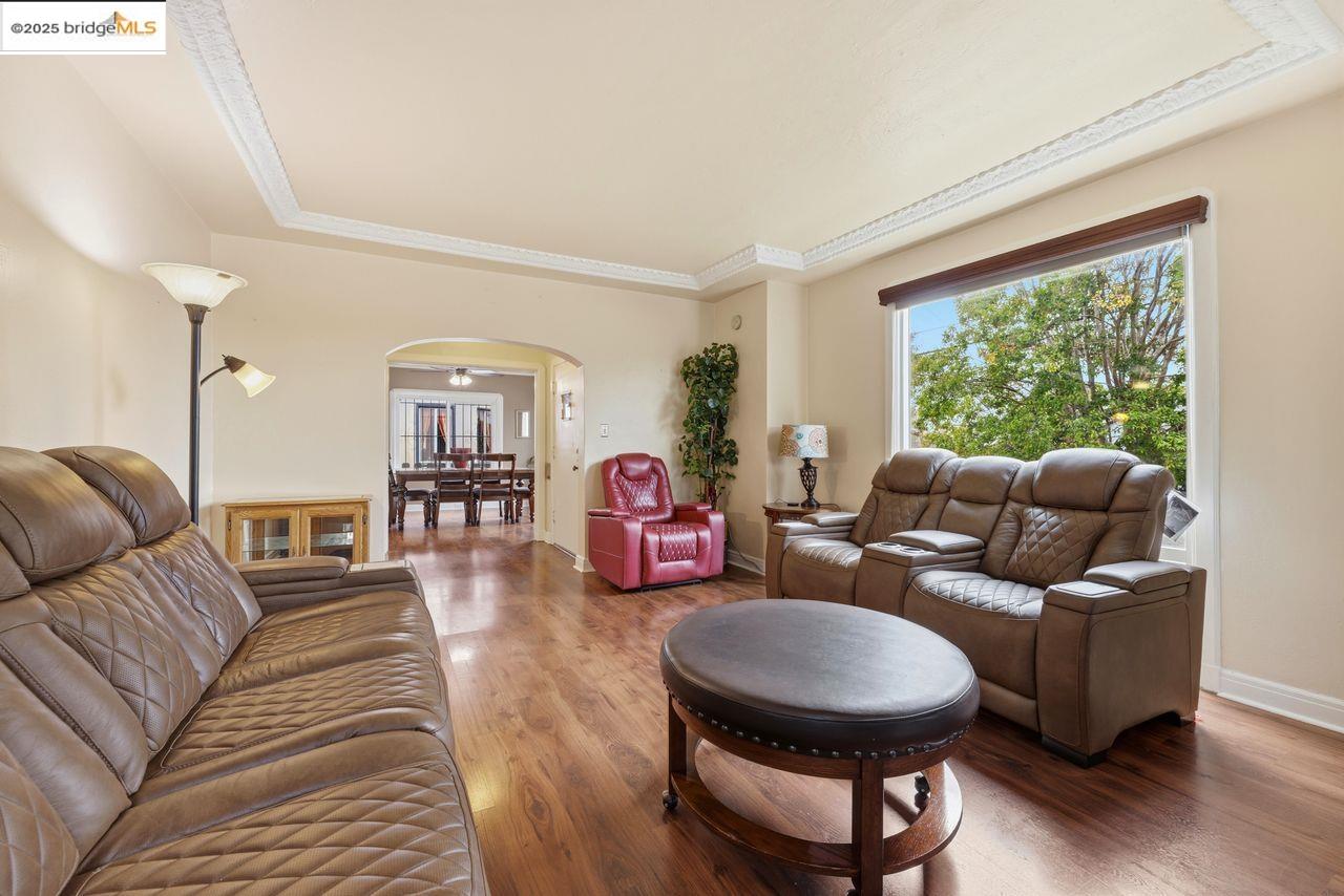 Oakland, California, 94619, United States, 4 Bedrooms Bedrooms, ,1 BathroomBathrooms,Residential,For Sale,1993166