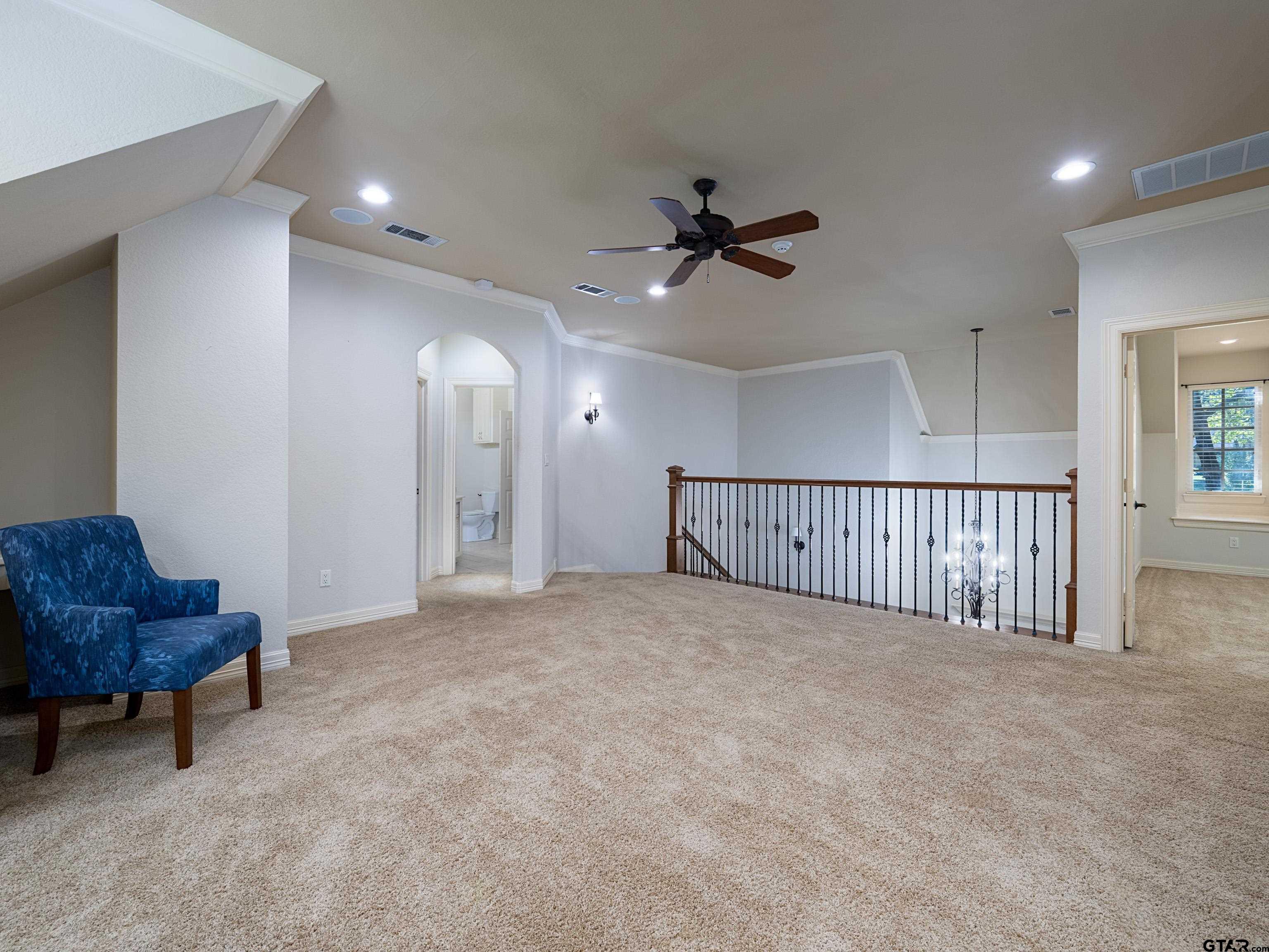 Tyler, Texas, 75703, United States, 4 Bedrooms Bedrooms, ,4 BathroomsBathrooms,Residential,For Sale,1970212