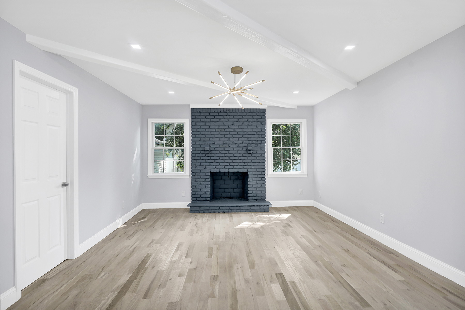Oceanside, New York, 11572, United States, 5 Bedrooms Bedrooms, ,3 BathroomsBathrooms,Residential,For Sale,1914667