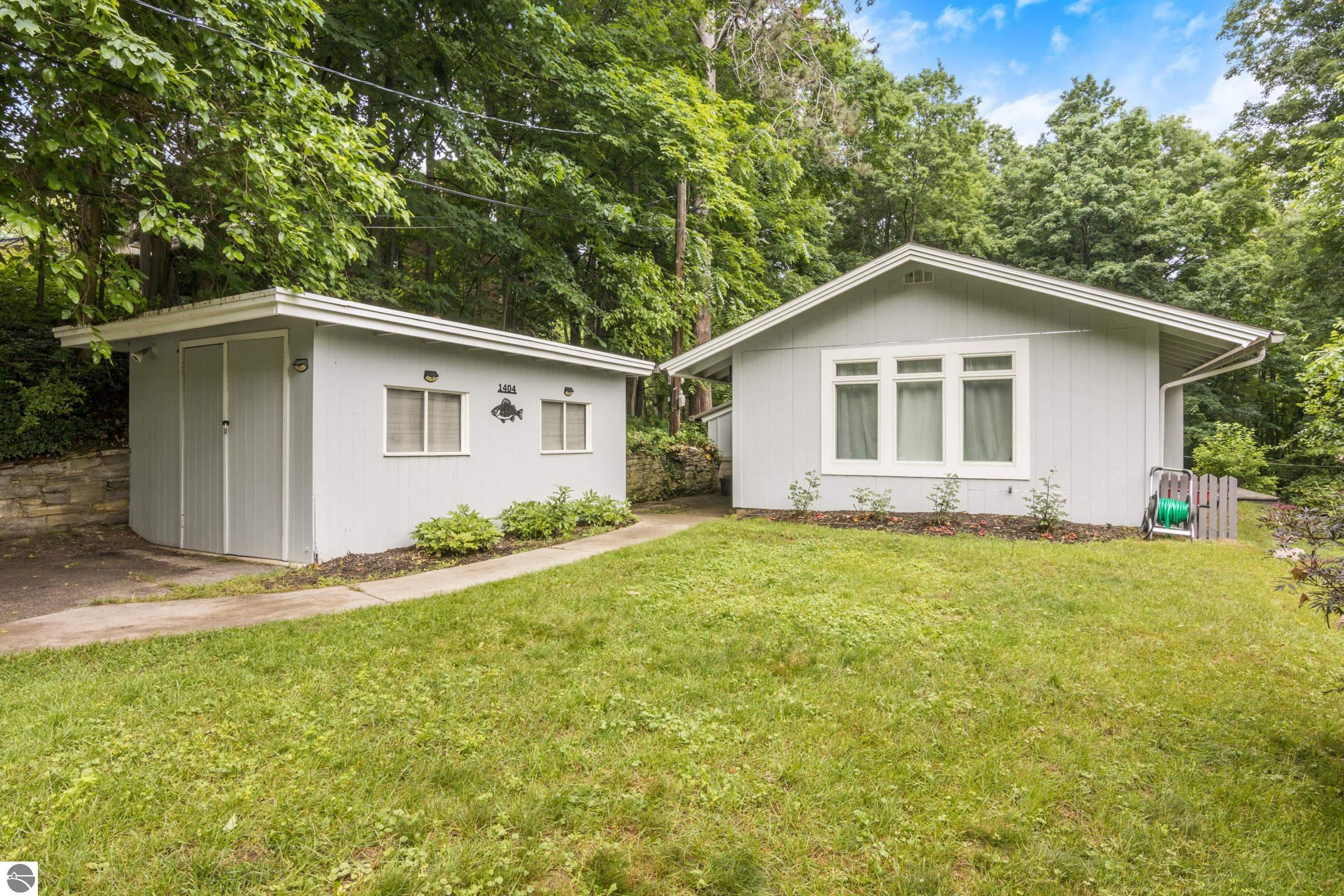 Traverse City, Michigan, 49684, United States, 2 Bedrooms Bedrooms, ,3 BathroomsBathrooms,Residential,For Sale,1915981