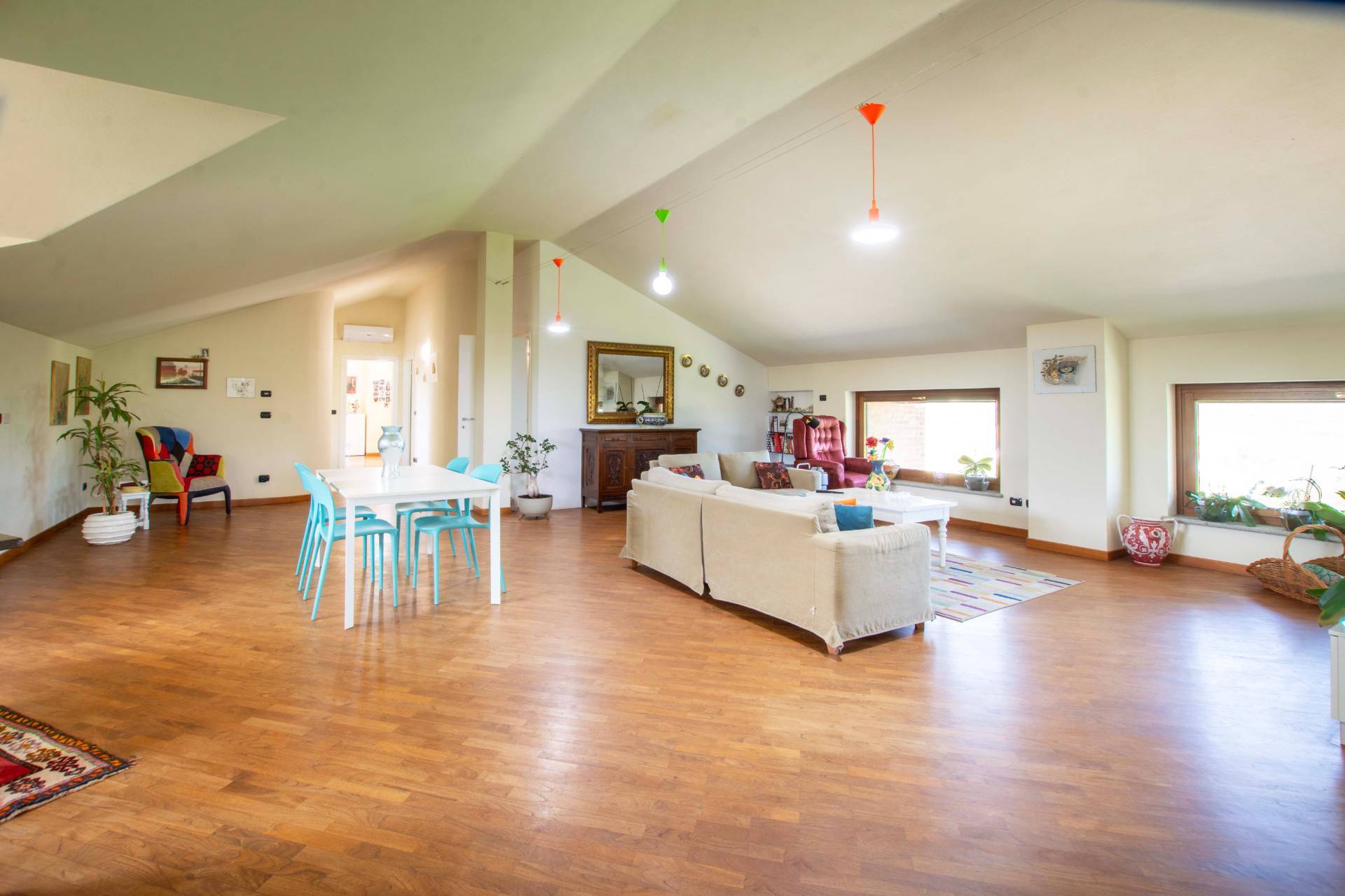 Altavilla Monferrato, Alessandria, 15041, IT, 5 Bedrooms Bedrooms, ,4 BathroomsBathrooms,Residential,For Sale,1857844