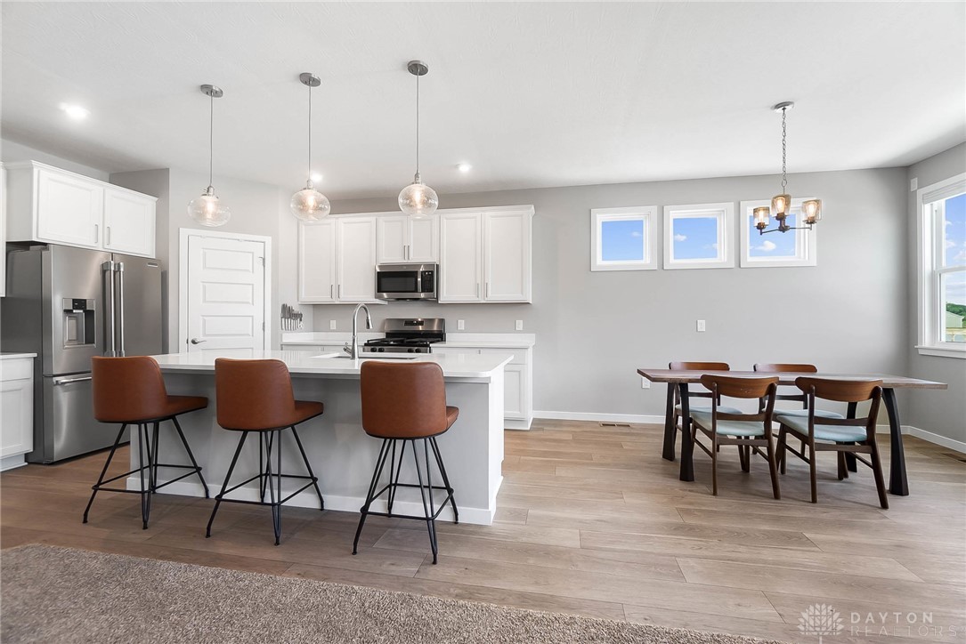 Yellow Springs Vlg, Ohio, 45387, United States, 3 Bedrooms Bedrooms, ,2 BathroomsBathrooms,Residential,For Sale,1906404