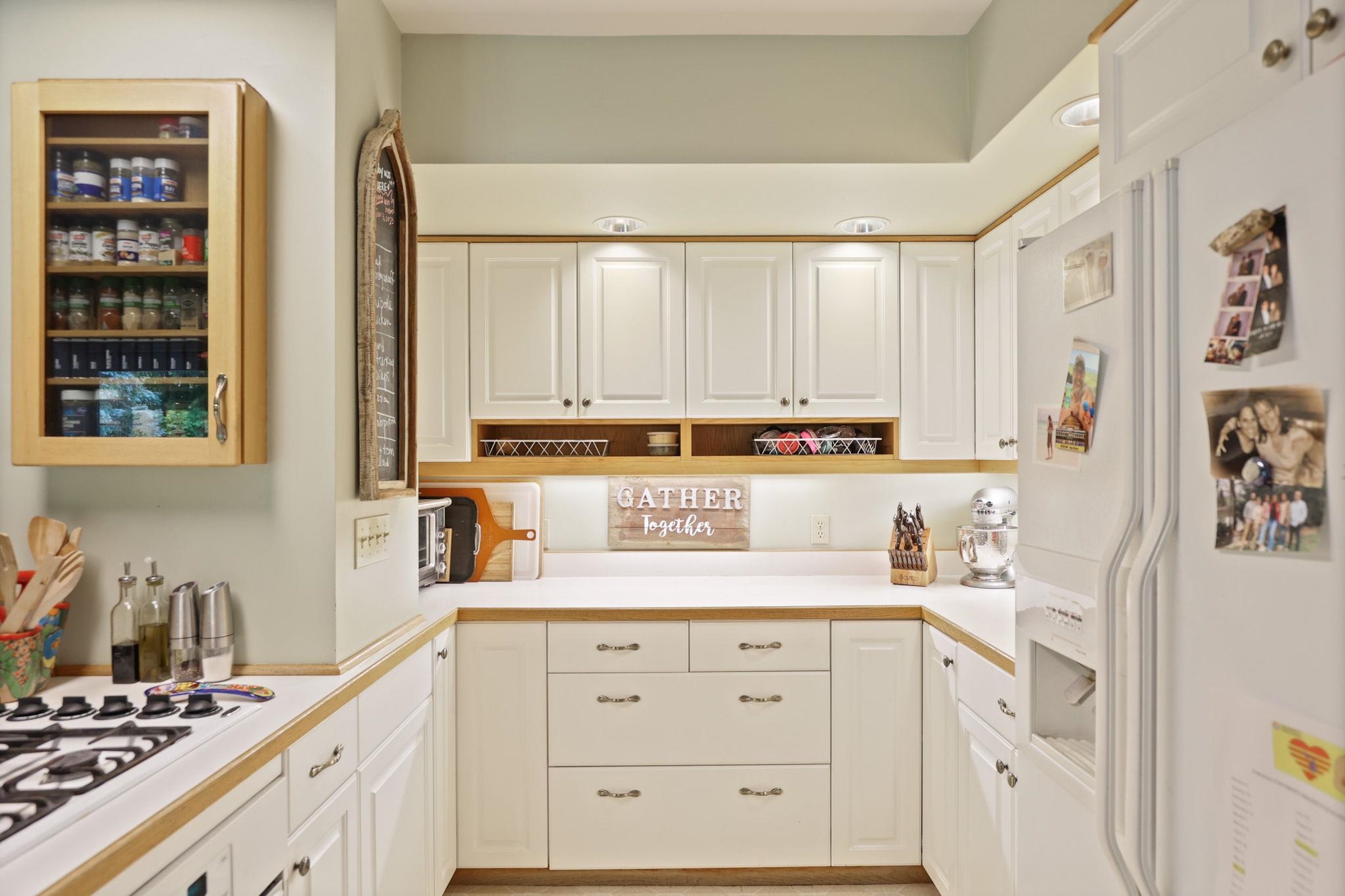 Vassar, Michigan, 49768, United States, 3 Bedrooms Bedrooms, ,4 BathroomsBathrooms,Residential,For Sale,1976339