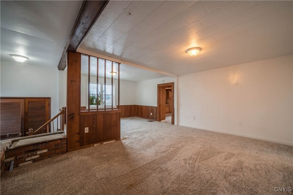 Pompey, New York, 13084, United States, 5 Bedrooms Bedrooms, ,2 BathroomsBathrooms,Residential,For Sale,1993406