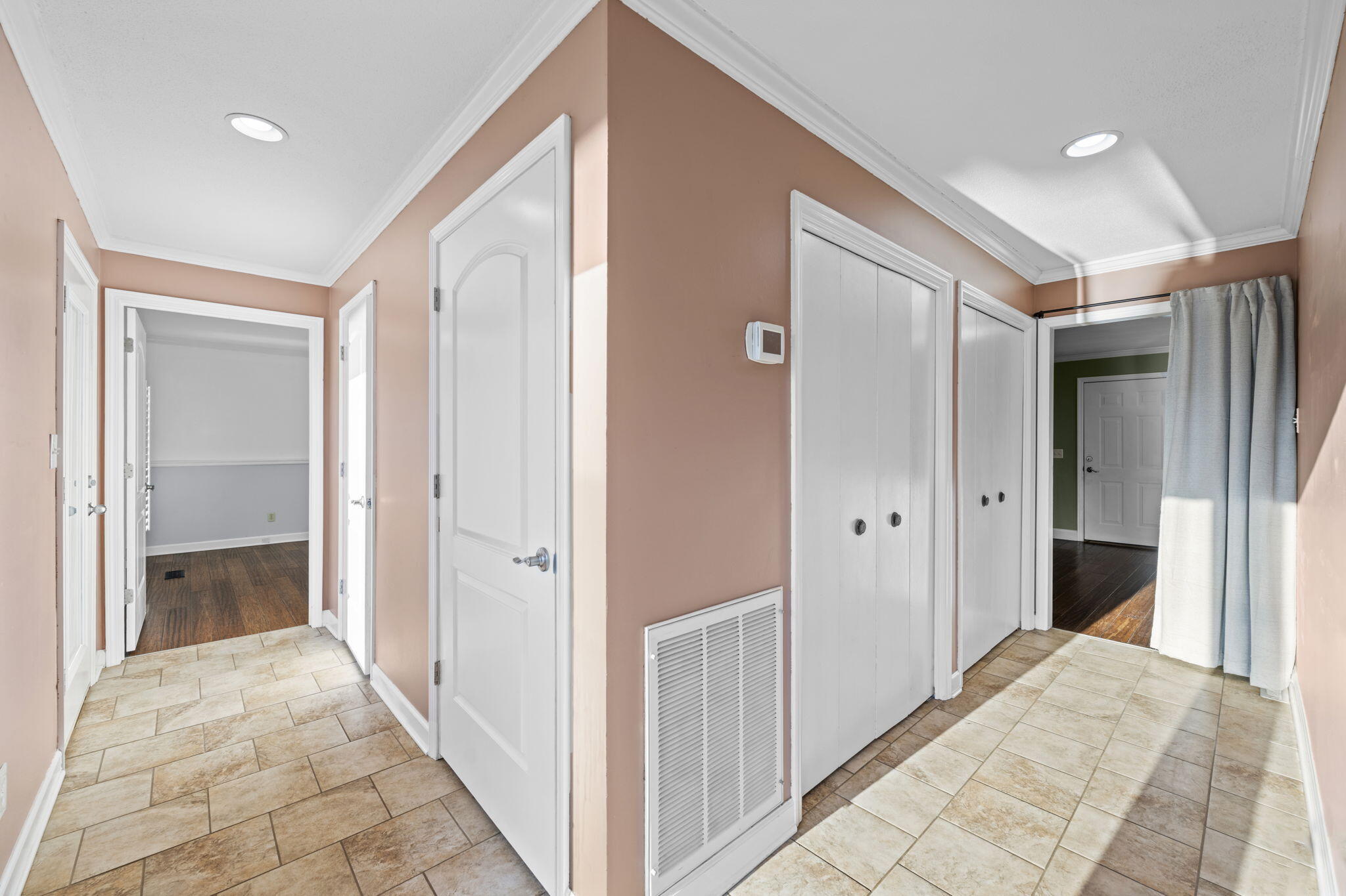 Cleveland, Tennessee, 37312, United States, 3 Bedrooms Bedrooms, ,4 BathroomsBathrooms,Residential,For Sale,1988067