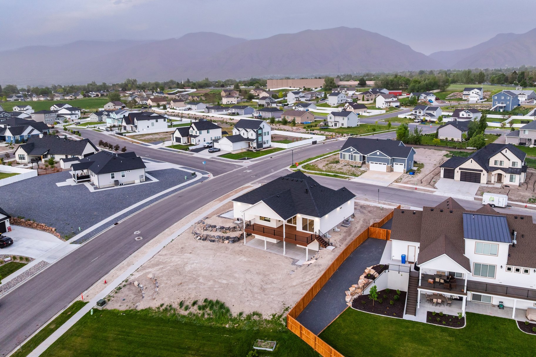  Brand New Hyrum Home. Thoughtfully Built, Beautiful Mountain Views. - 物件實景