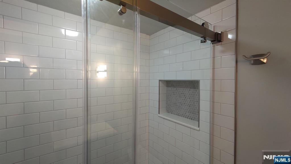 Mahwah, New Jersey, 07430, United States, 2 Bedrooms Bedrooms, ,2 BathroomsBathrooms,Residential,For Sale,1906473