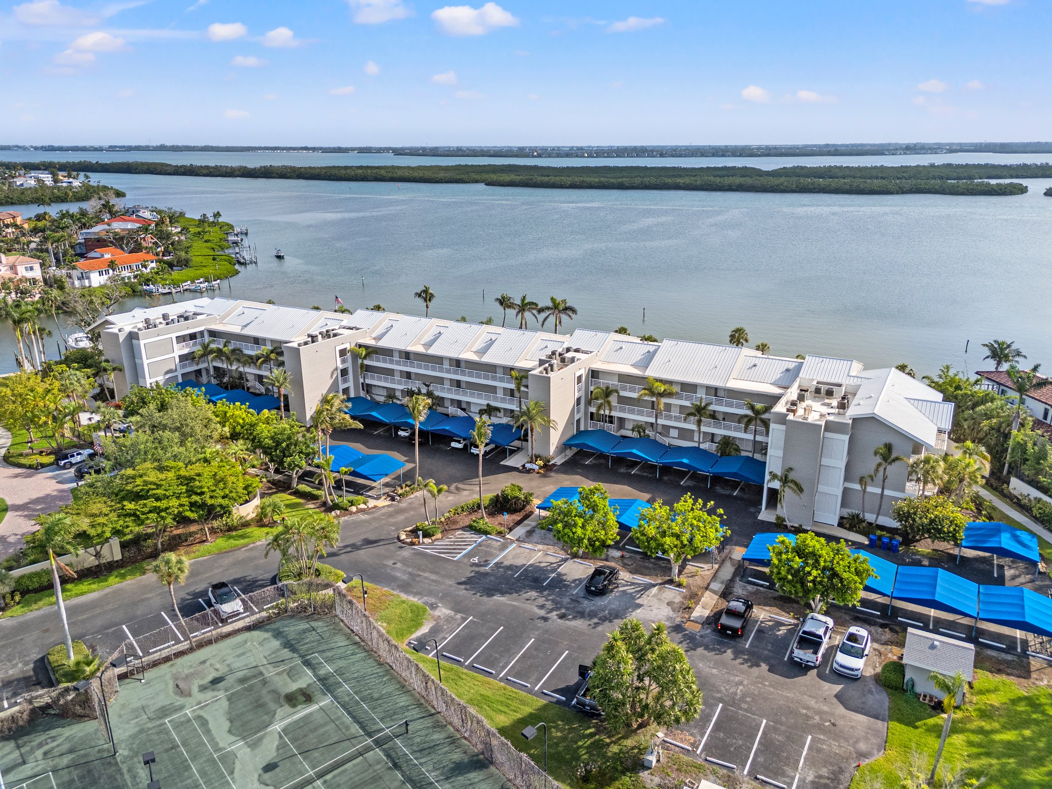 Longboat Key, Florida, 34228, United States, 2 Bedrooms Bedrooms, ,2 BathroomsBathrooms,Residential,For Sale,1851438