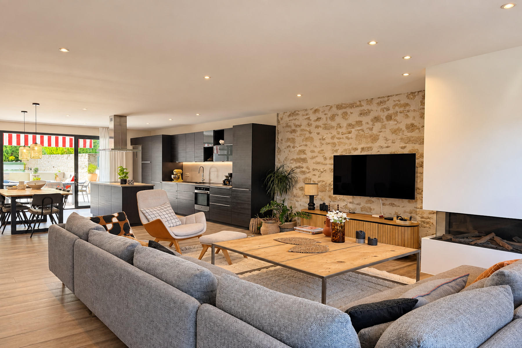  Uzès – Character property with landscaped garden, swimming pool and guest house… - 物件實景