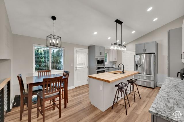 Sandy, Utah, 84092, United States, 4 Bedrooms Bedrooms, ,2 BathroomsBathrooms,Residential,For Sale,1921657