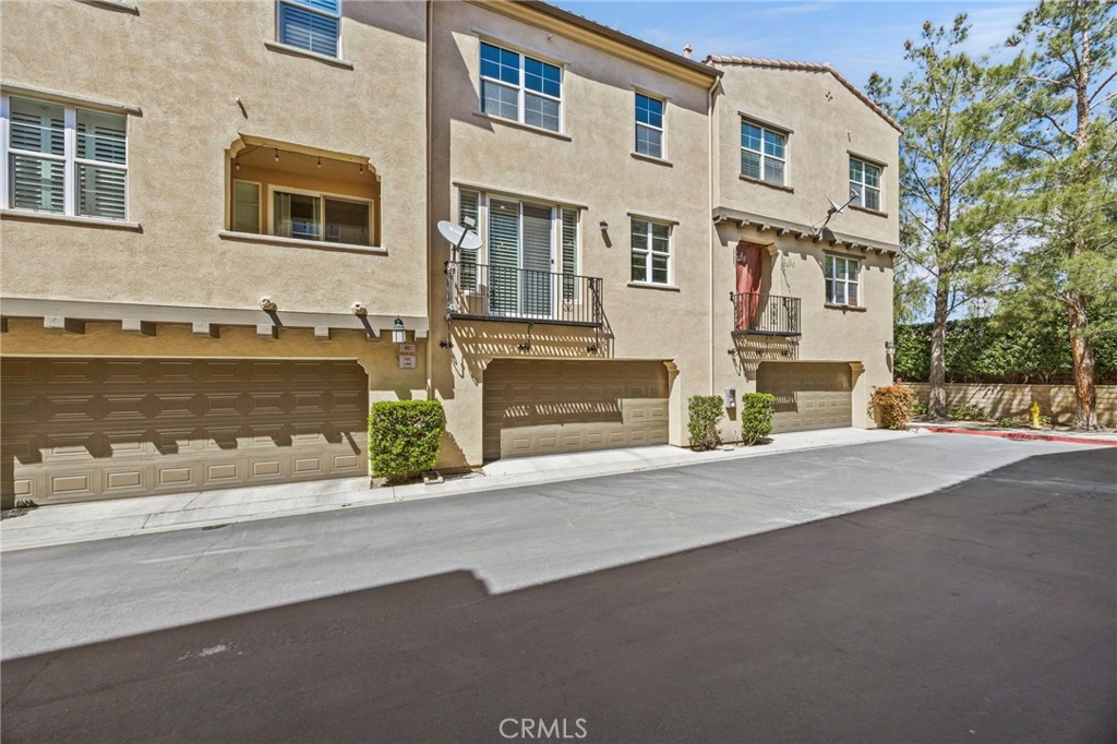 Corona, California, 92883, United States, 2 Bedrooms Bedrooms, ,3 BathroomsBathrooms,Residential,For Sale,1921821