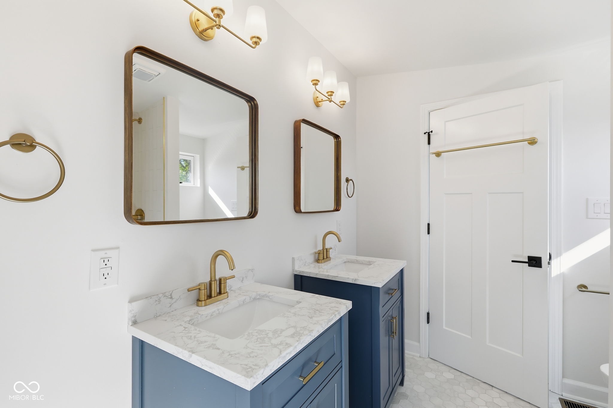 Carmel, Indiana, 46033, United States, 4 Bedrooms Bedrooms, ,3 BathroomsBathrooms,Residential,For Sale,1998022