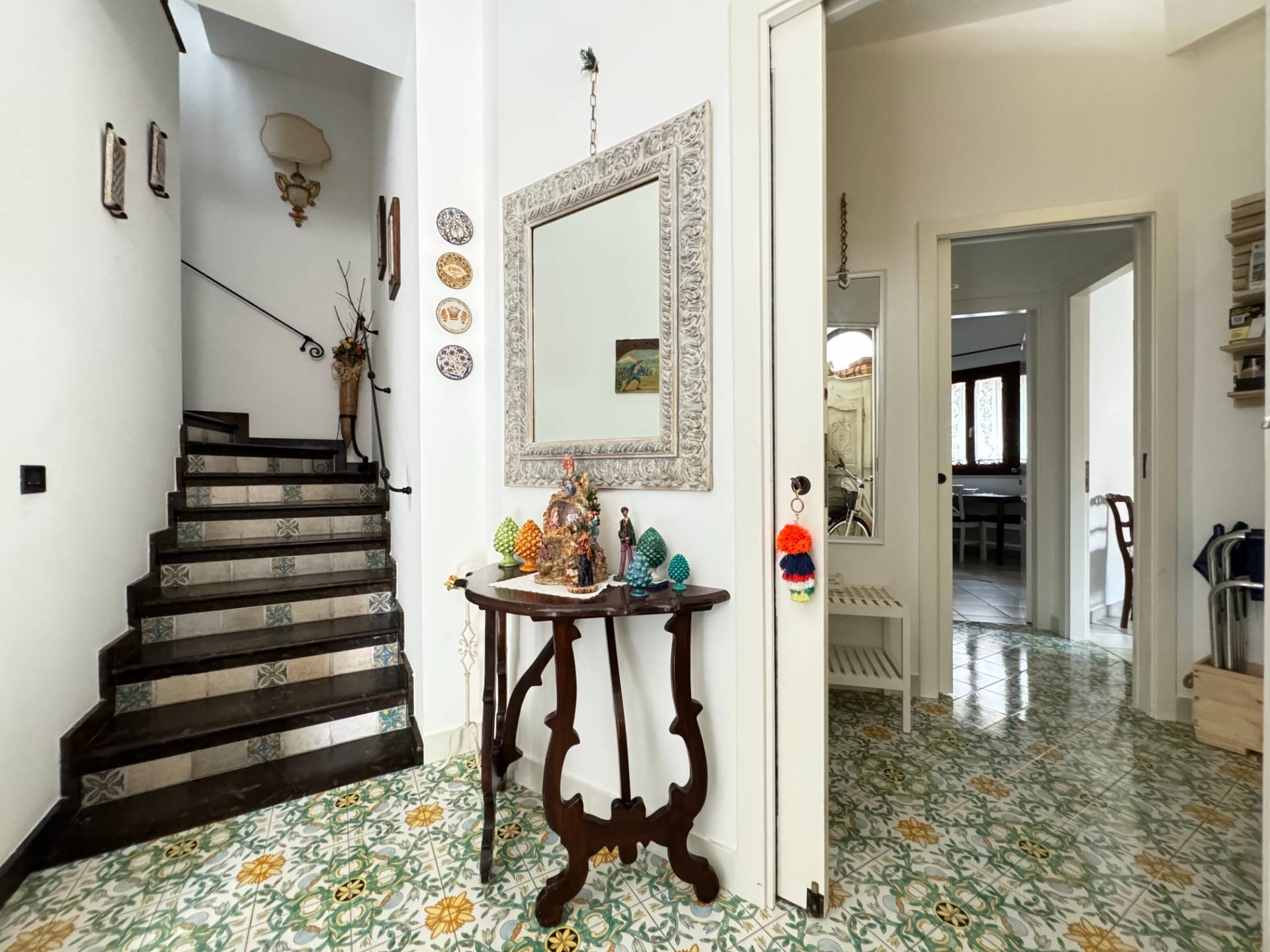 Ragusa, Ragusa, 97100, IT, 3 Bedrooms Bedrooms, ,3 BathroomsBathrooms,Residential,For Sale,1829533