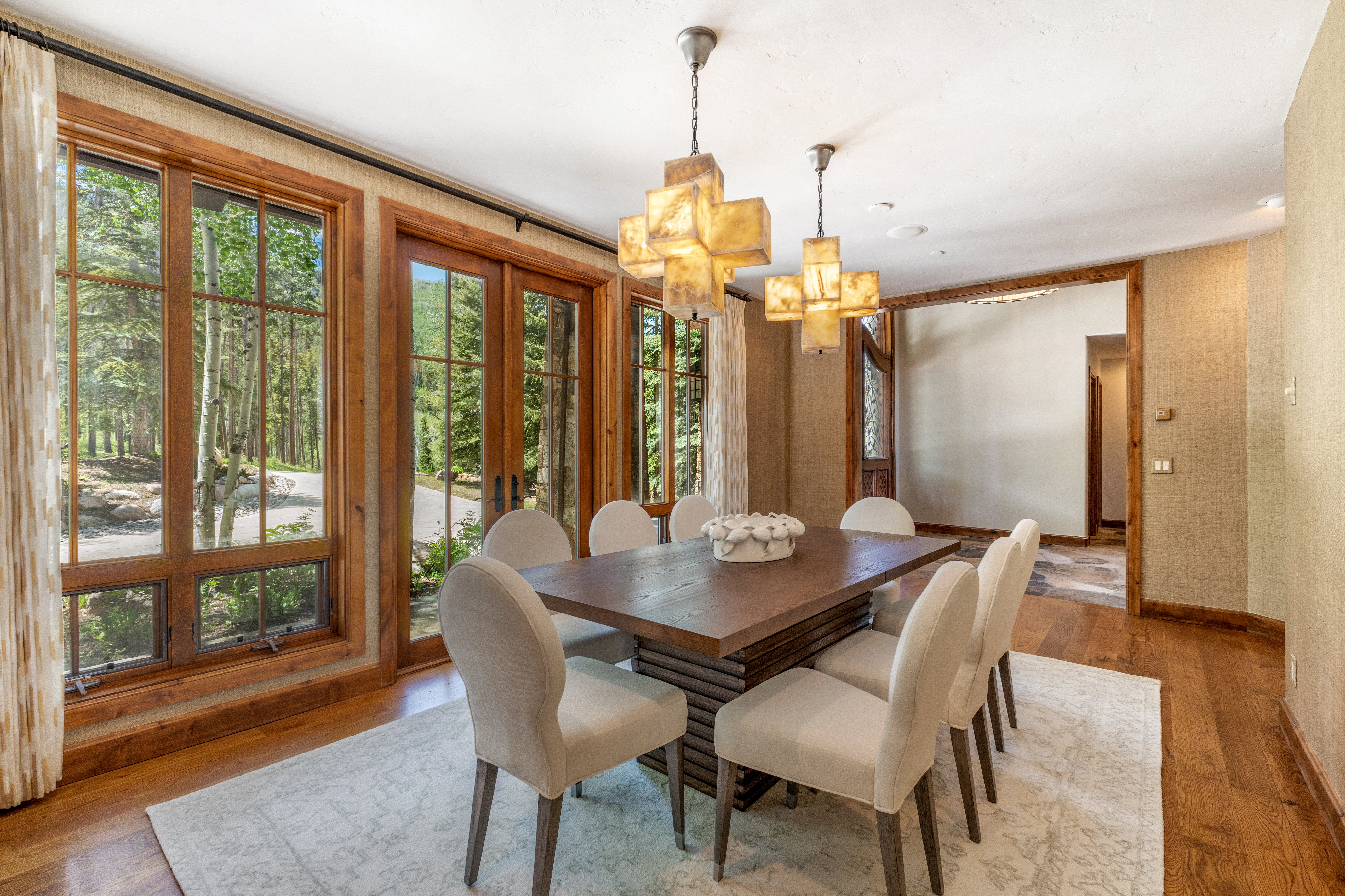  317 Elk Woods is the Kind of Mountain Estate that Earns its Setting - 物件實景
