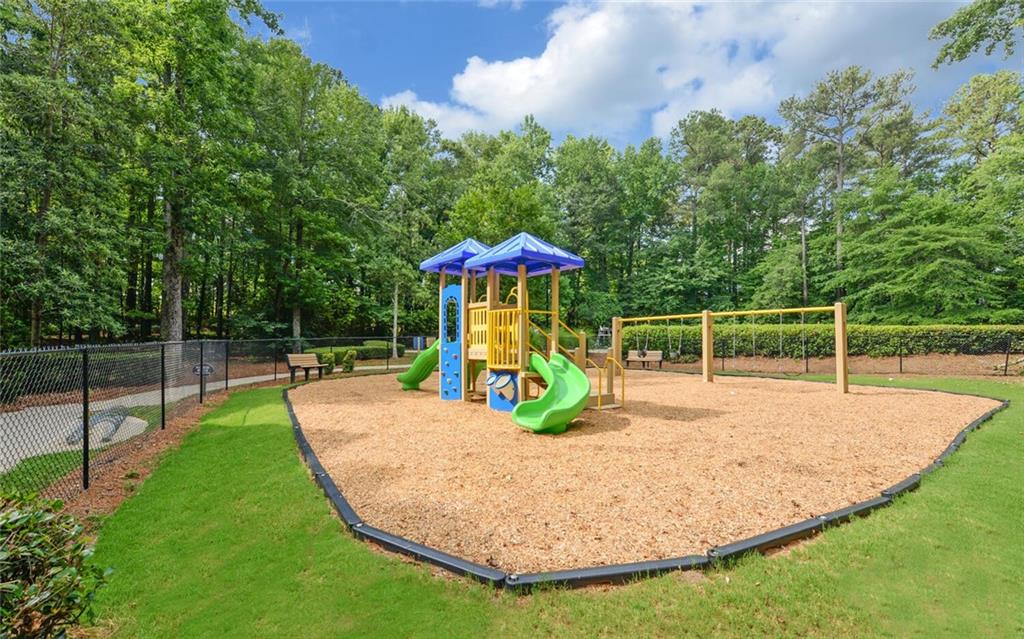Lawrenceville, Georgia, 30043, United States, 5 Bedrooms Bedrooms, ,4 BathroomsBathrooms,Residential,For Sale,1794792