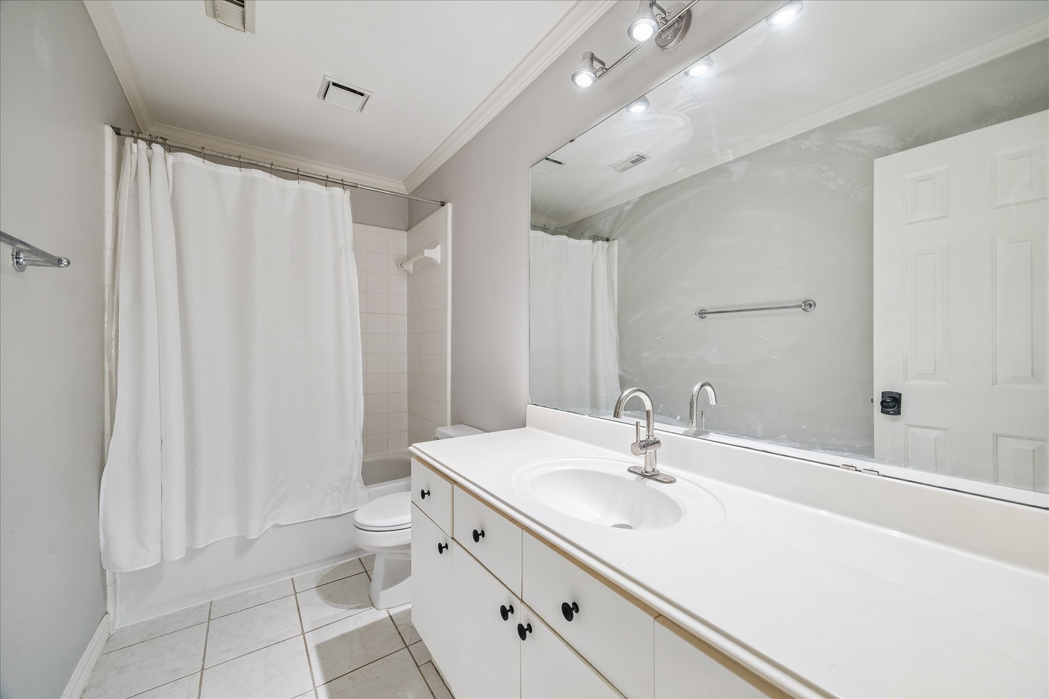  3115 Cedar Knolls Drive - 物件實景