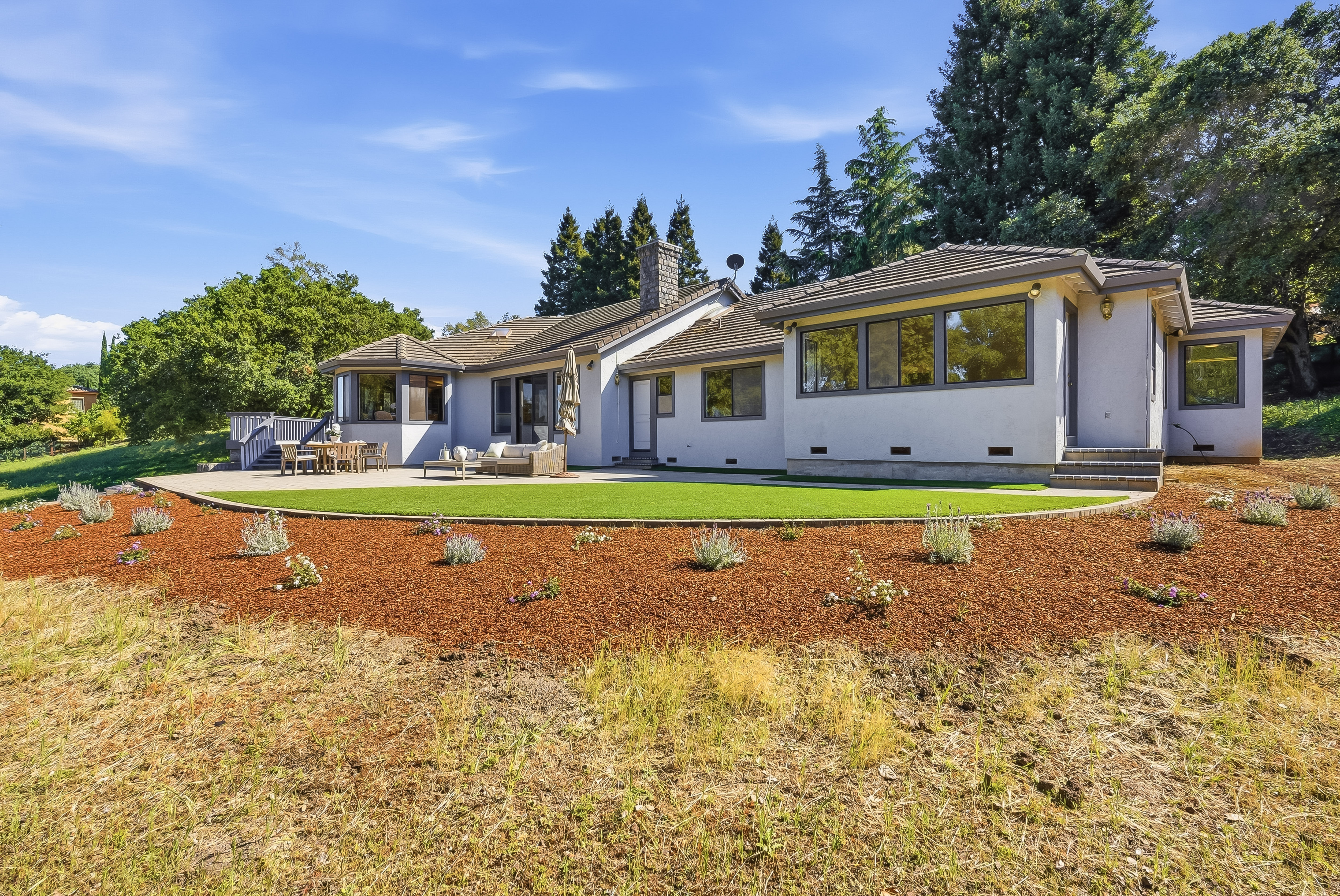  More Than 2.7 Acres of Privacy and Potential with Palo Alto Schools - 物件實景