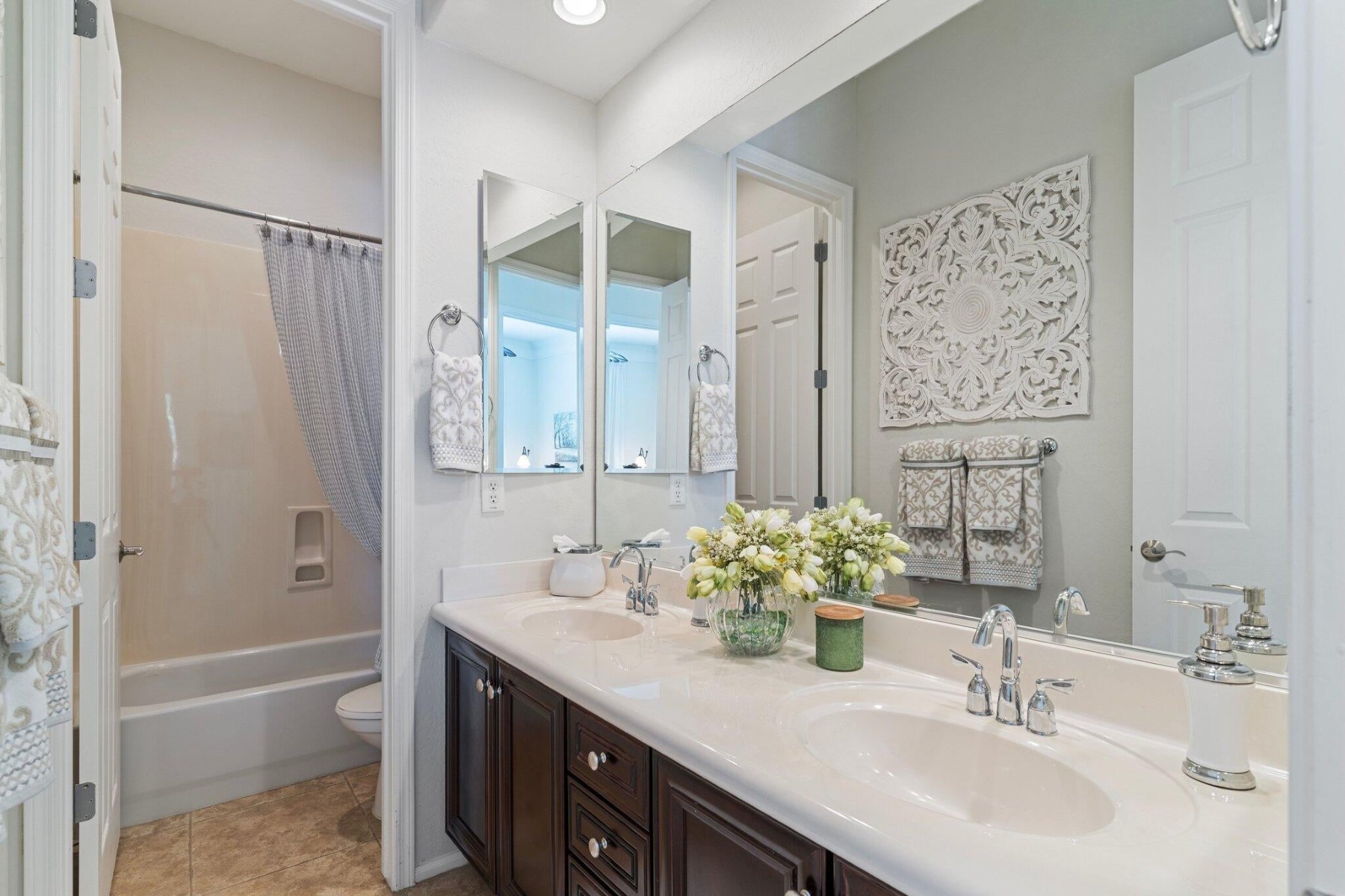 4262 E Meadowview Drive  Gilbert, AZ - 物件實景