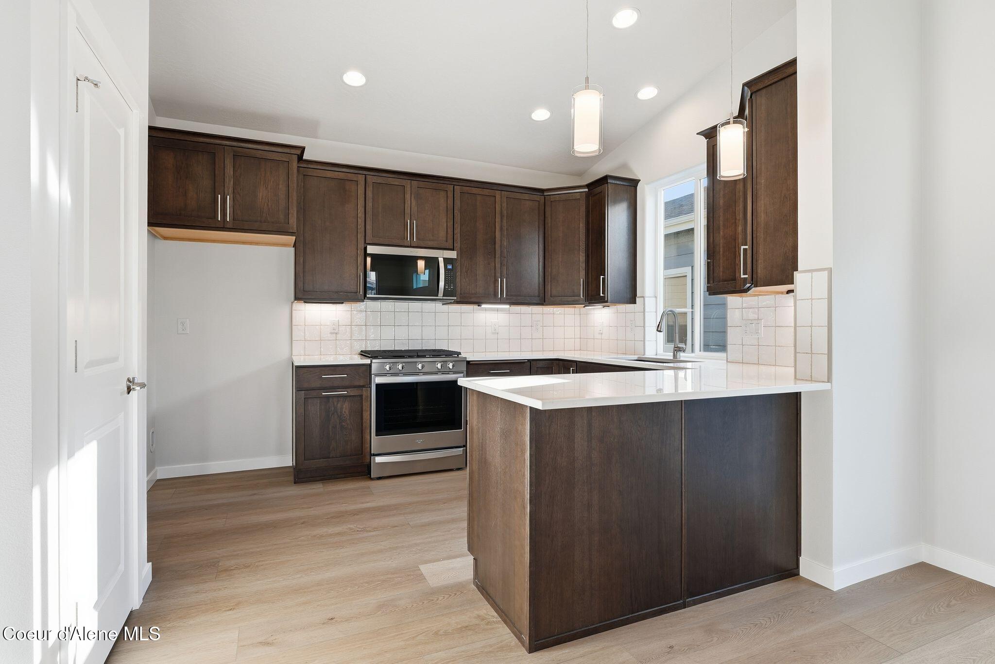 Coeur D'alene, Idaho, 83815, United States, 3 Bedrooms Bedrooms, ,Residential,For Sale,1991983