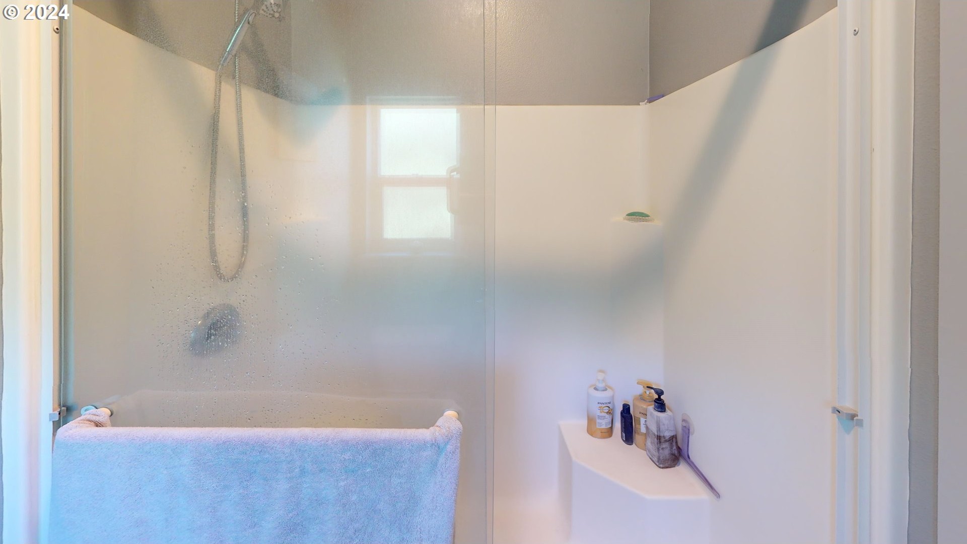 Brookings, Oregon, 97415, United States, ,Residential,For Sale,1983733