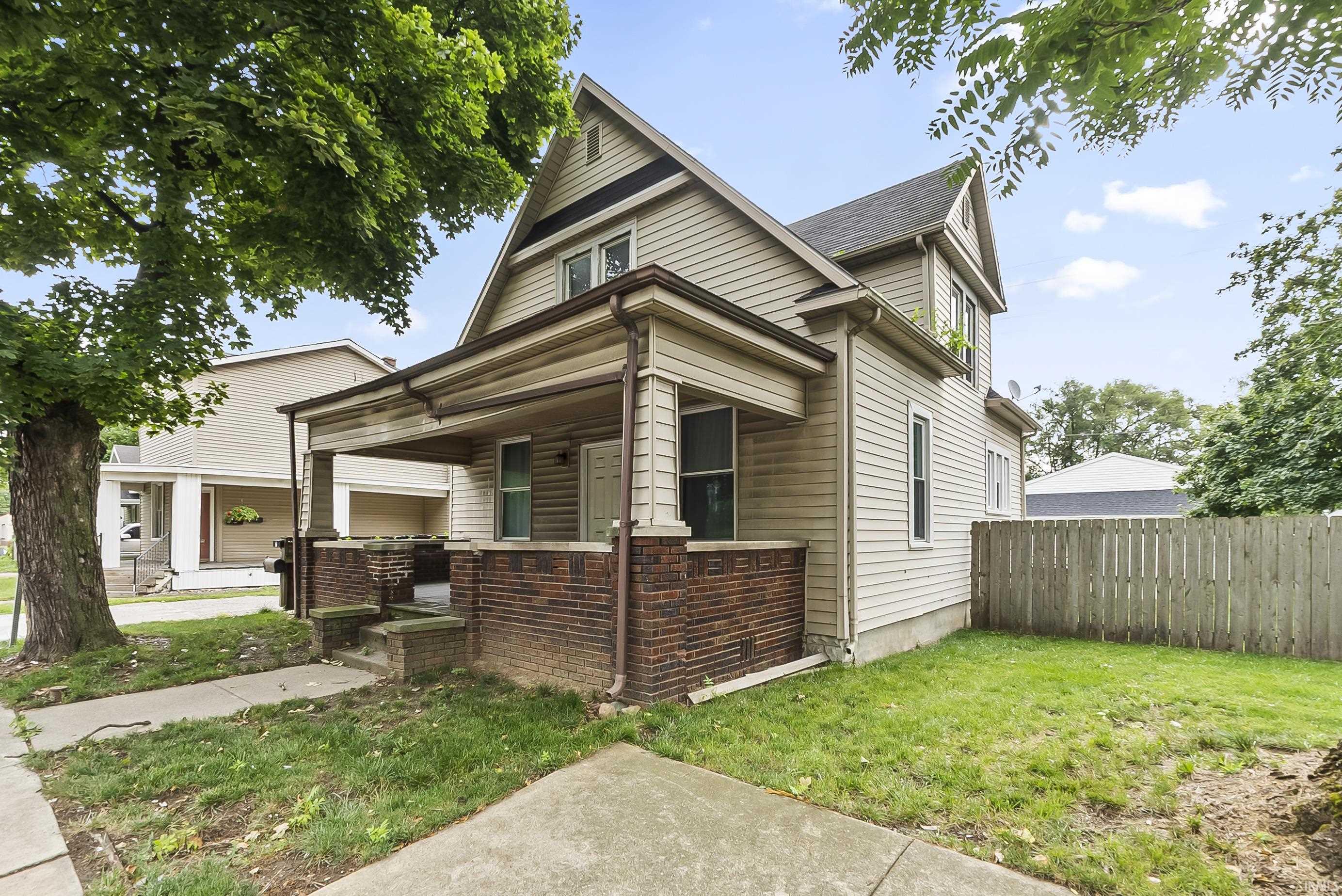 Fort Wayne, Indiana, 46805-3241, United States, 6 Bedrooms Bedrooms, ,4 BathroomsBathrooms,Residential,For Sale,1923084