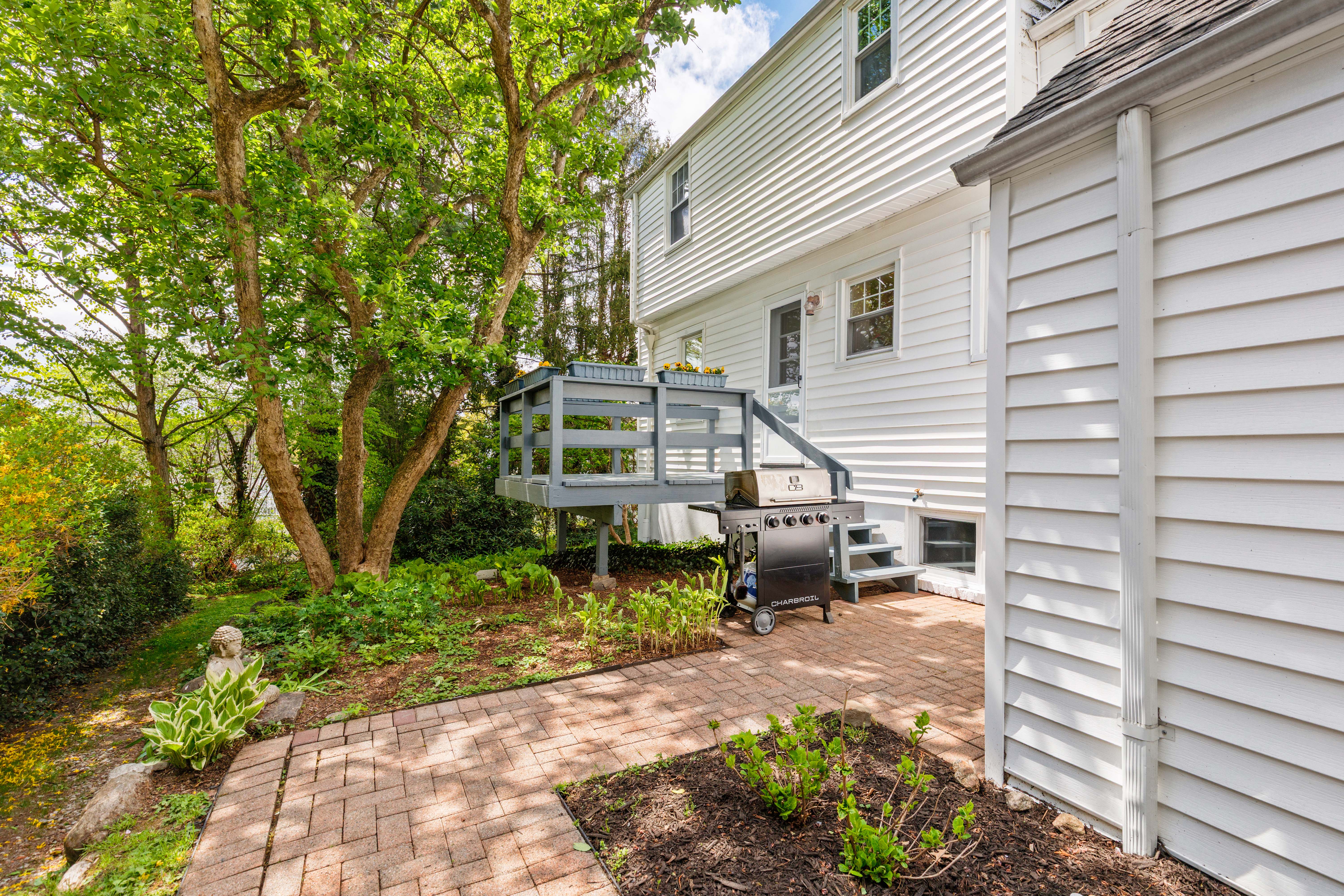  Delightful, Move-In Ready Colonial - 物件實景