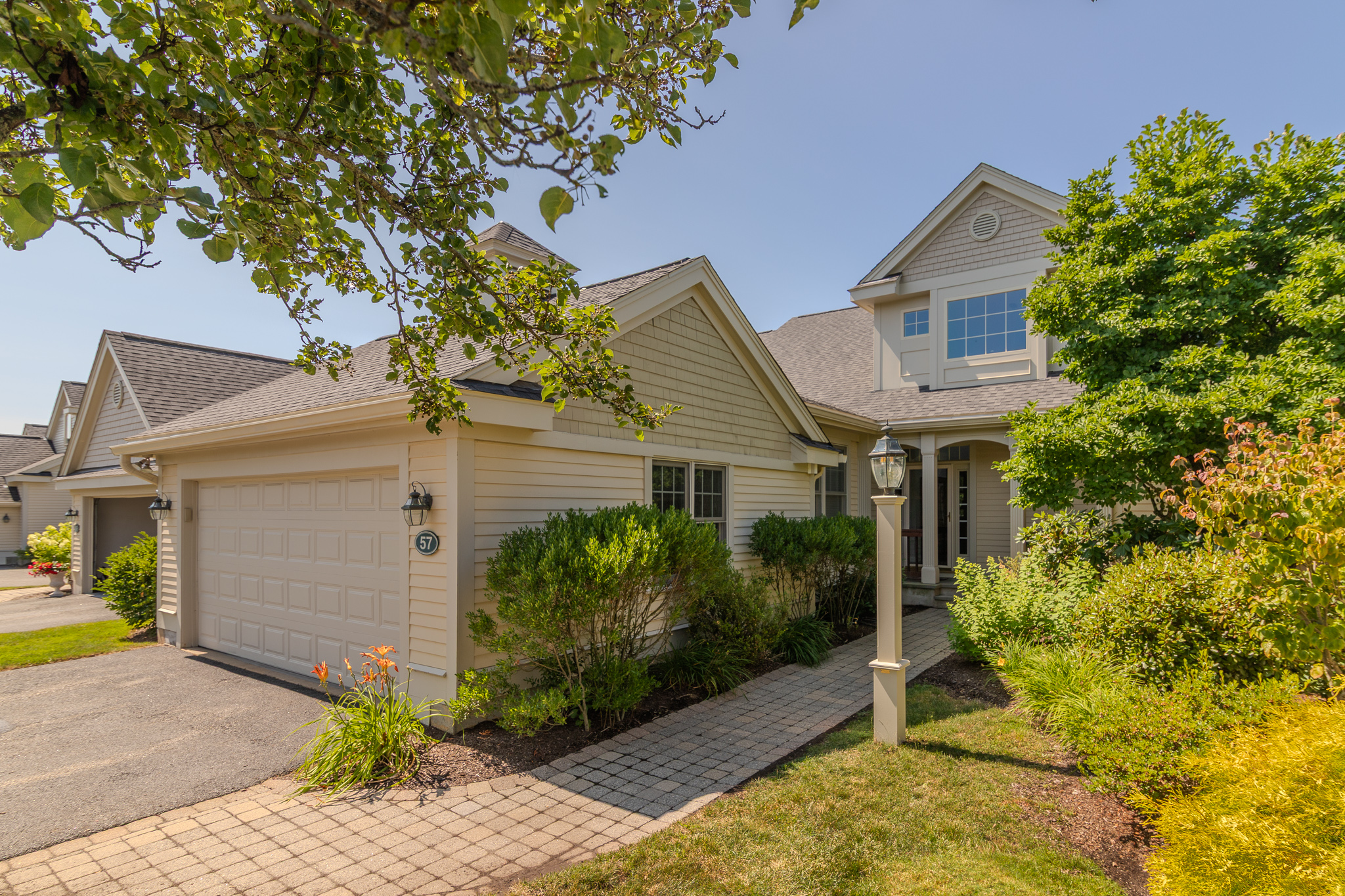  57 Carriage Hill Circle, Southborough, MA 01772 - 物件實景