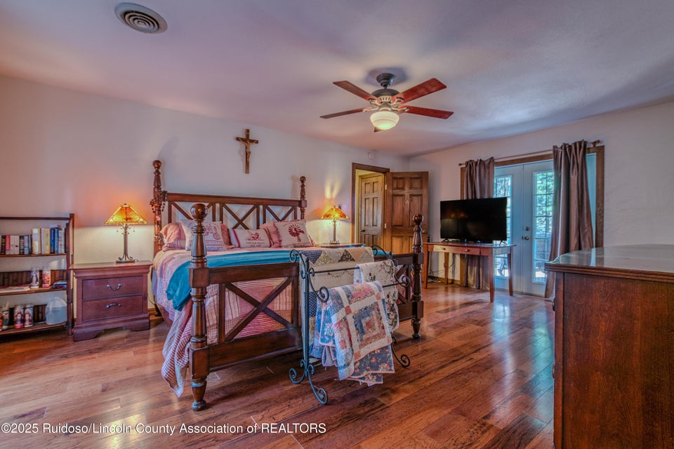 Ruidoso, New Mexico, 88345, United States, 3 Bedrooms Bedrooms, ,3 BathroomsBathrooms,Residential,For Sale,1977803