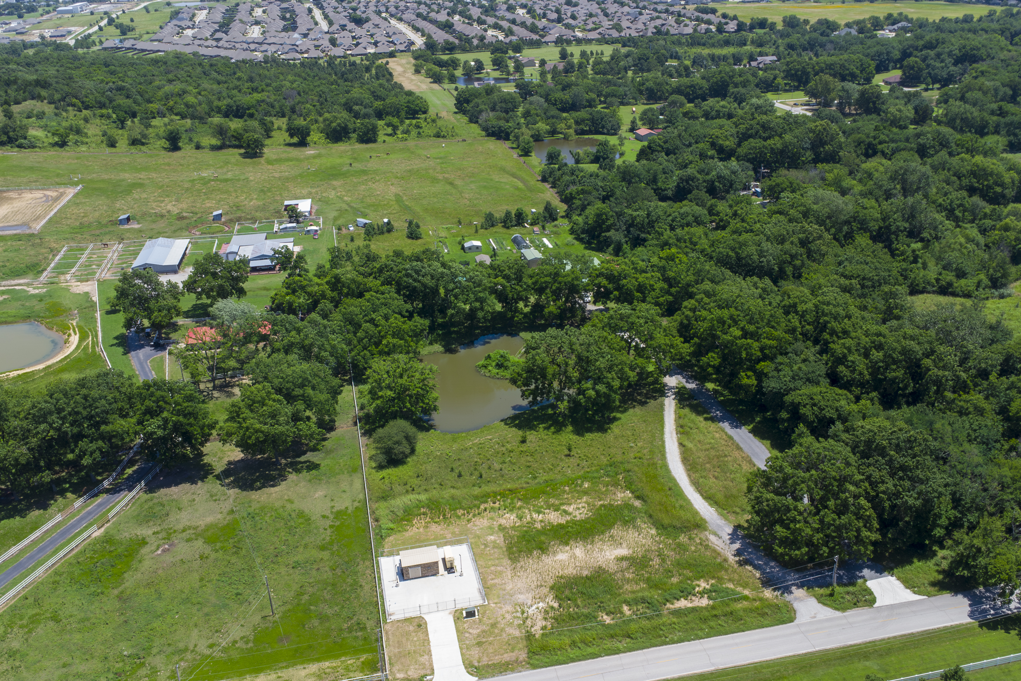  13301 South Lewis Avenue, Bixby, OK 74008 - 物件實景