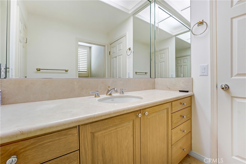 Calabasas, California, 91302, United States, 3 Bedrooms Bedrooms, ,3 BathroomsBathrooms,Residential,For Sale,1885380
