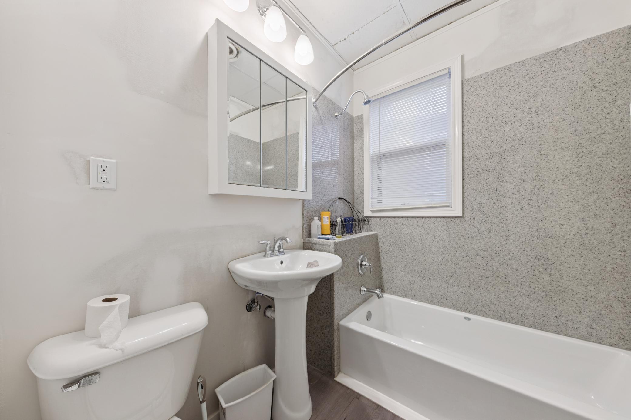 Saint Paul, Minnesota, 55104, United States, ,Residential,For Sale,1932616