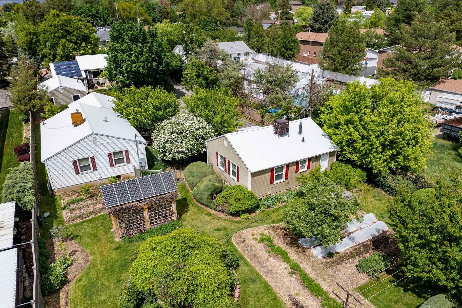  Multifamily Homestead in the Heart of Holladay - 物件實景