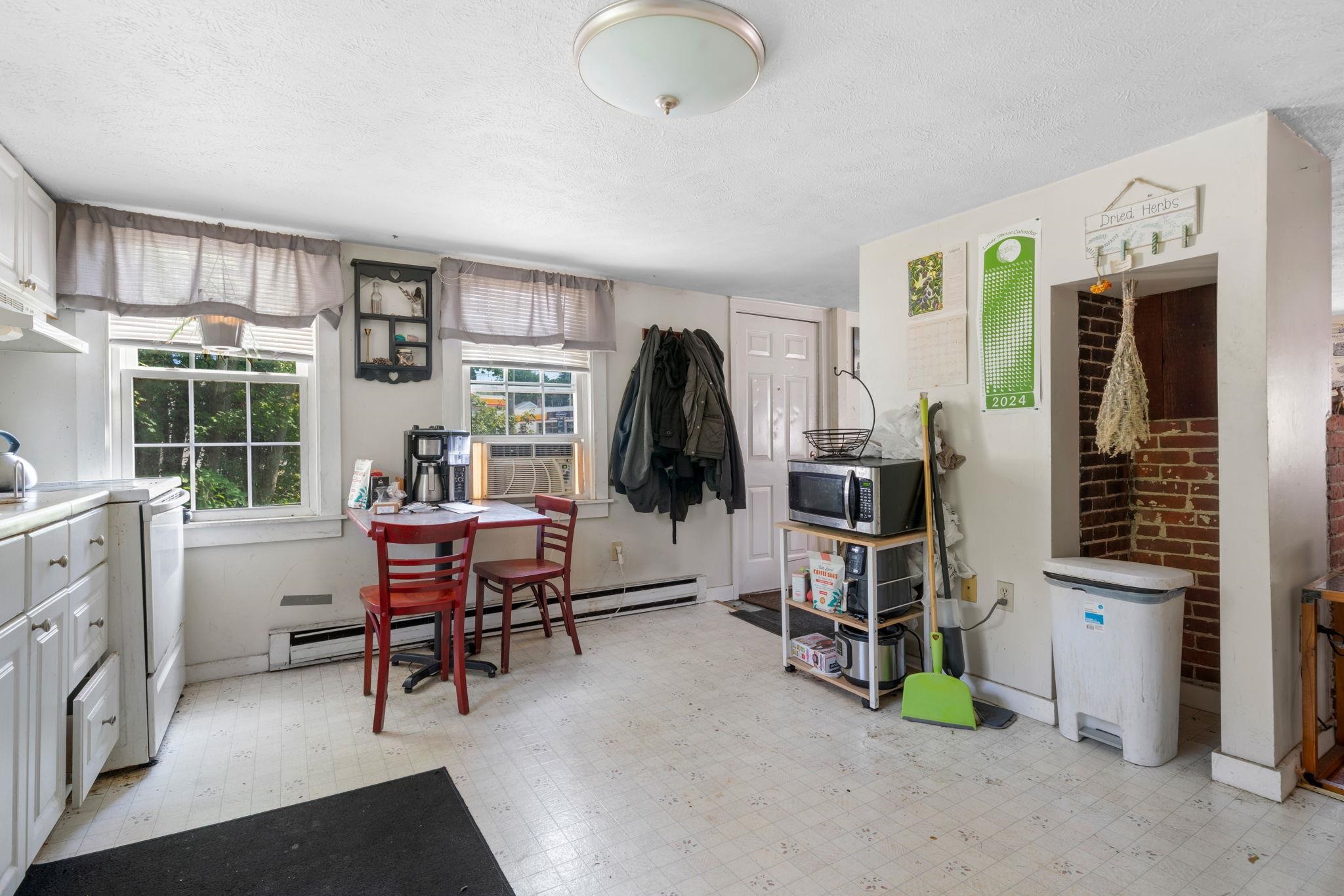 Milford, New Hampshire, 03055, United States, ,Residential,For Sale,1919626