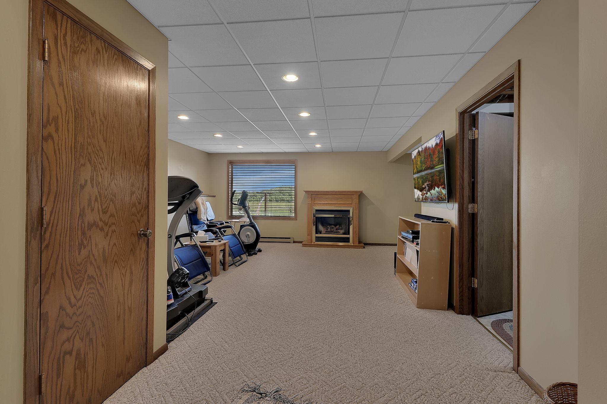 Avon Twp, Minnesota, 56307, United States, 4 Bedrooms Bedrooms, ,1 BathroomBathrooms,Residential,For Sale,1934692
