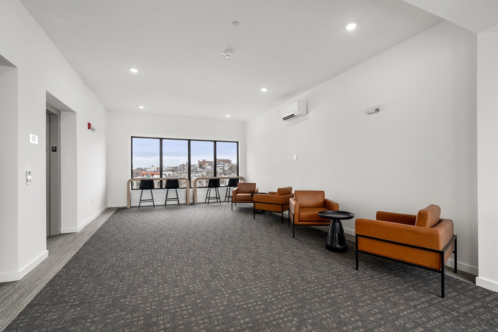 Boston, Massachusetts, 02127, United States, 2 Bedrooms Bedrooms, ,2 BathroomsBathrooms,Residential,For Sale,1901833