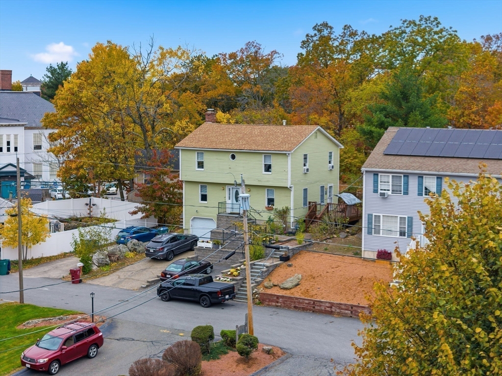 Lowell, Massachusetts, 01852, United States, 3 Bedrooms Bedrooms, ,3 BathroomsBathrooms,Residential,For Sale,2001570