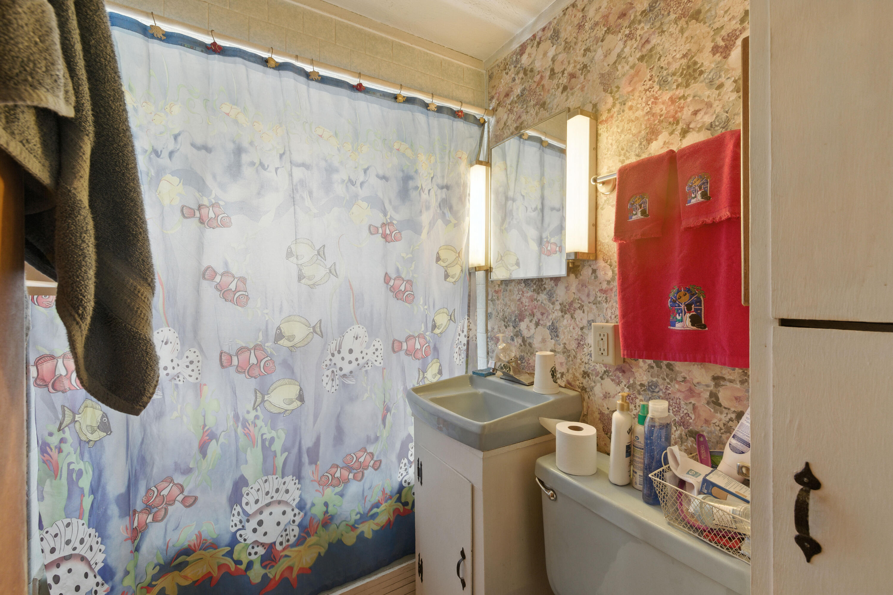 Biddeford, Maine, 04005, United States, ,4 BathroomsBathrooms,Residential,For Sale,1933141
