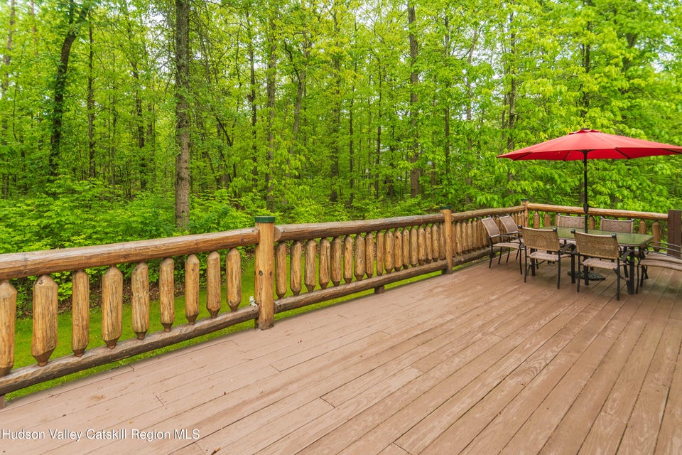 New Paltz, New York, 12561, United States, 3 Bedrooms Bedrooms, ,3 BathroomsBathrooms,Residential,For Sale,1873617