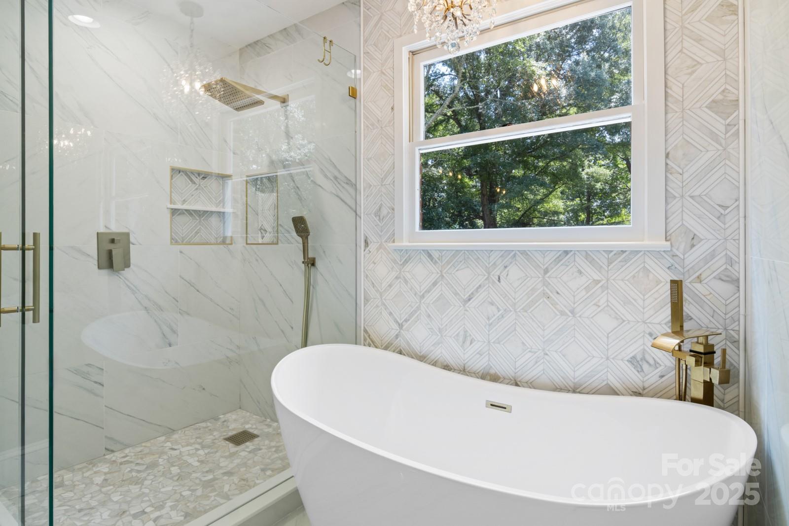 Matthews, North Carolina, 28104, United States, 4 Bedrooms Bedrooms, ,3 BathroomsBathrooms,Residential,For Sale,1876252