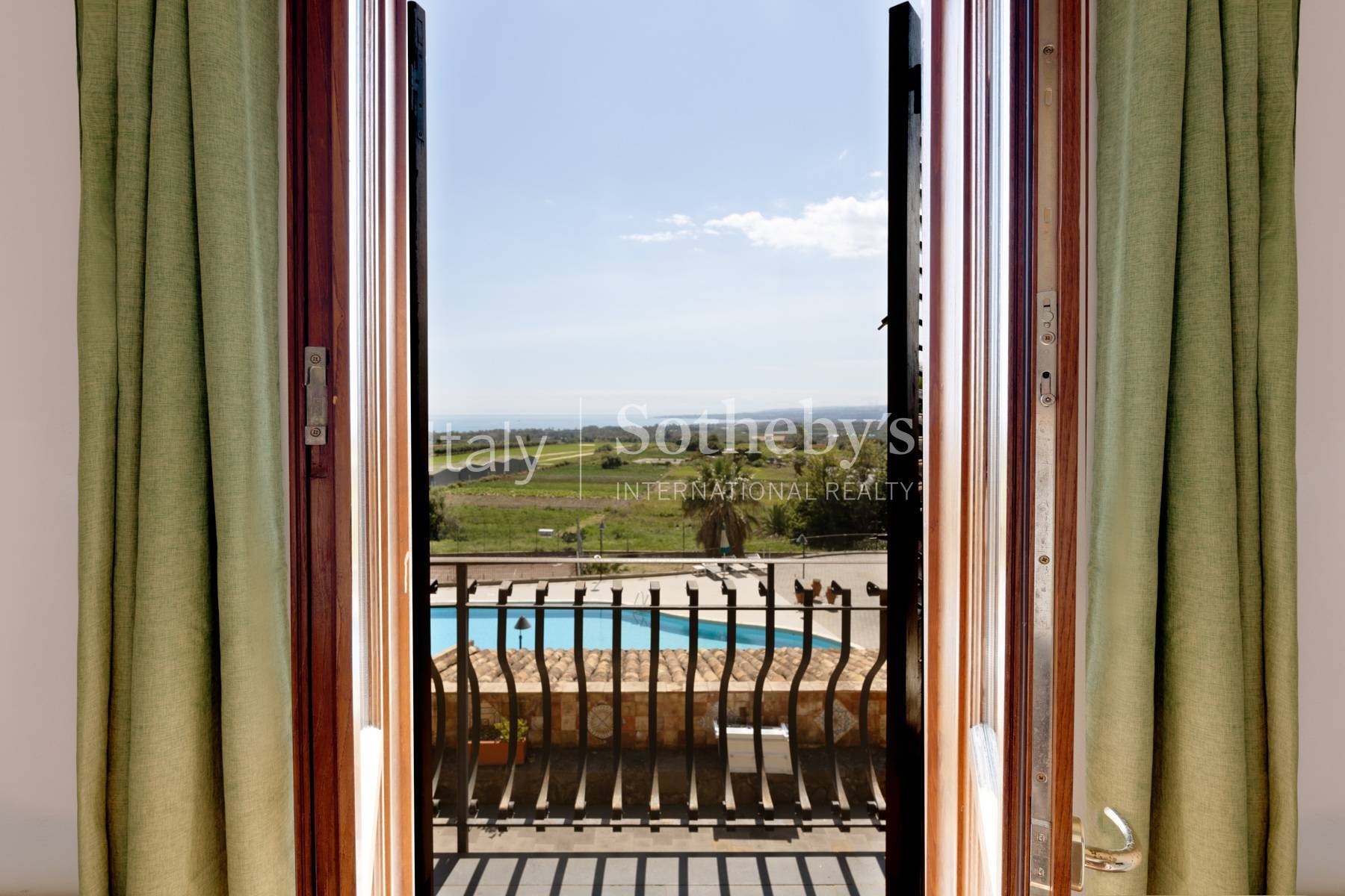  Prestigious property nestled between Mount Etna and the sea - 物件實景