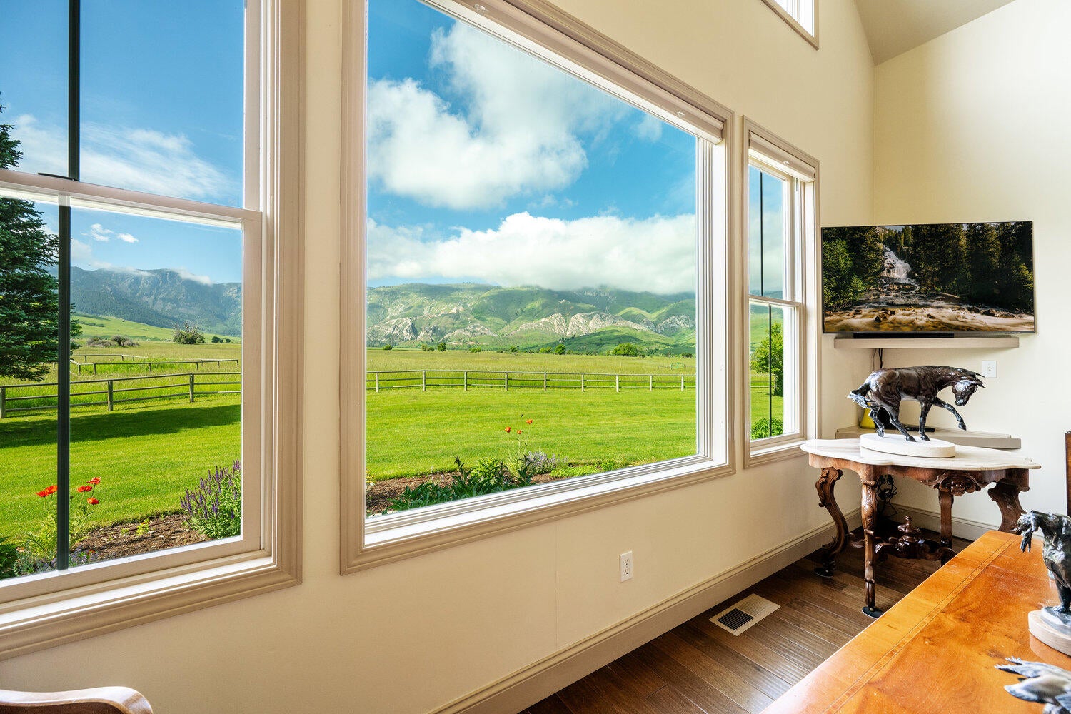 Big Horn, Wyoming, 82833, United States, 3 Bedrooms Bedrooms, ,4 BathroomsBathrooms,Residential,For Sale,2011301