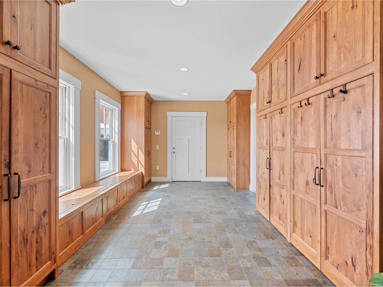 Washington, Vermont, 05675, United States, 4 Bedrooms Bedrooms, ,2 BathroomsBathrooms,Residential,For Sale,1827789