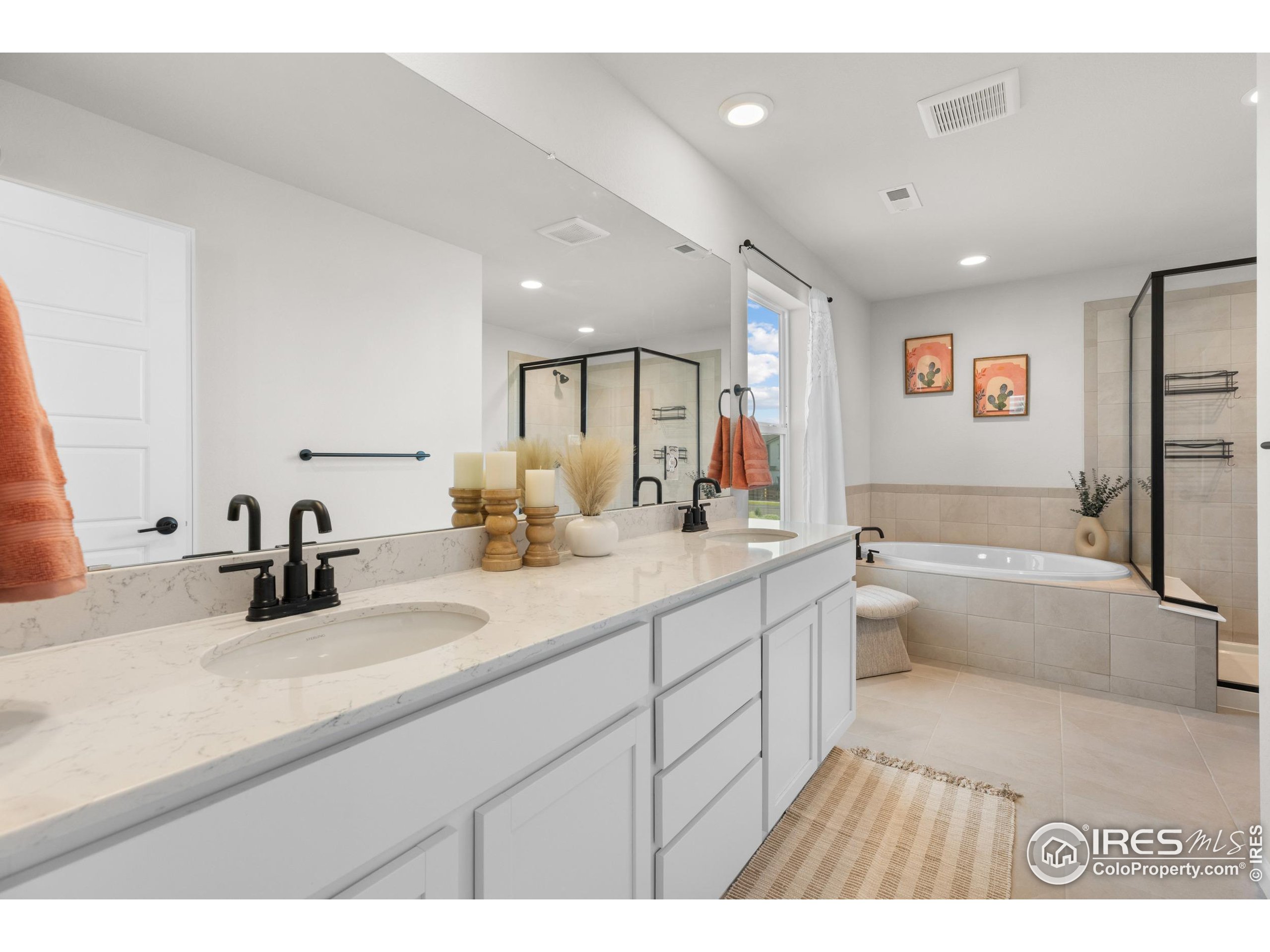 Erie, Colorado, 80516, United States, 5 Bedrooms Bedrooms, ,Residential,For Sale,1907435