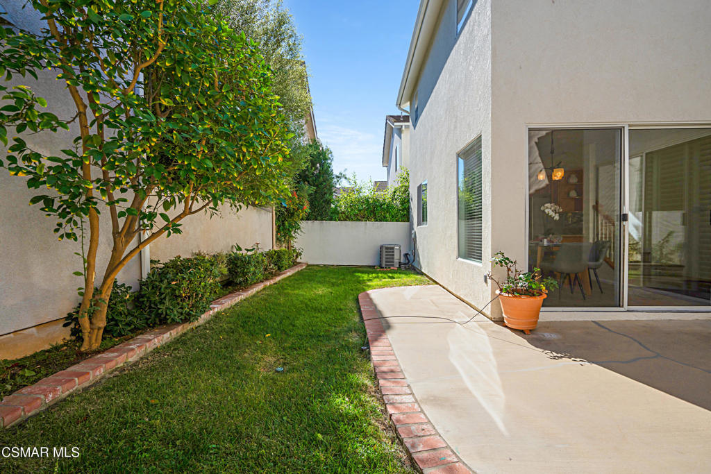 Westlake Village, California, 91362, United States, 2 Bedrooms Bedrooms, ,3 BathroomsBathrooms,Residential,For Sale,1987544