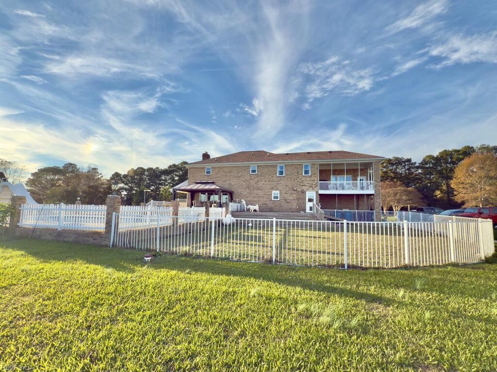 Virginia Beach Va, Virginia, 23457, United States, 4 Bedrooms Bedrooms, ,3 BathroomsBathrooms,Residential,For Sale,1989088
