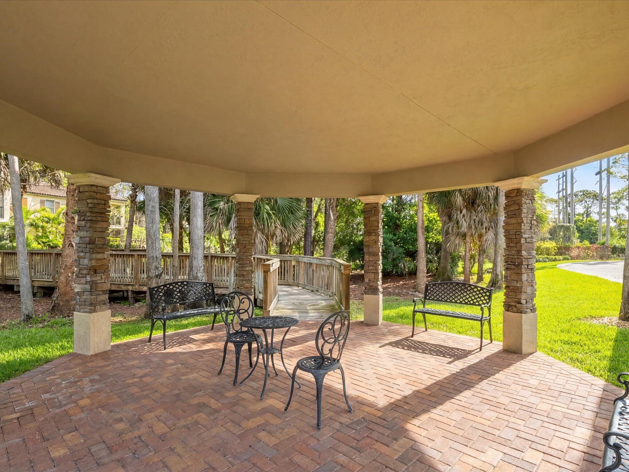  15826 Binks Pointe Terrace - 物件實景