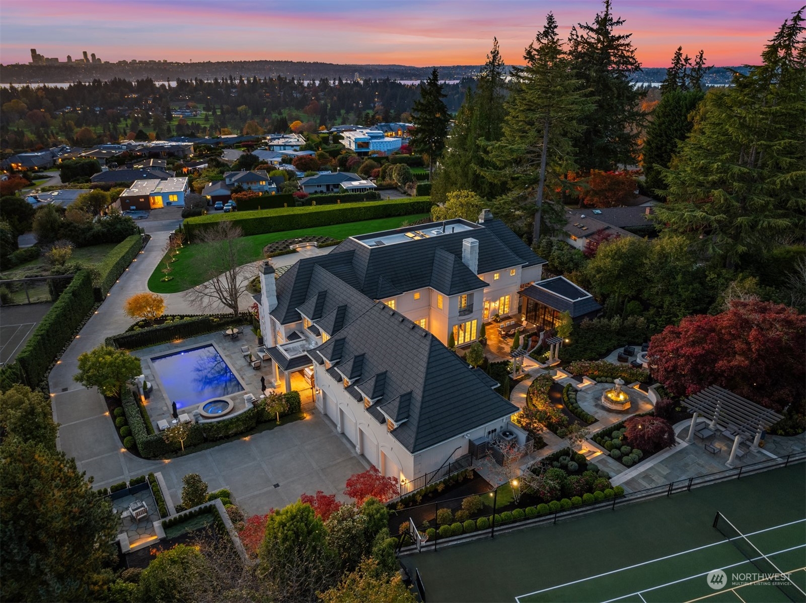 Clyde Hill, Washington, 98004, United States, 5 Bedrooms Bedrooms, ,4 BathroomsBathrooms,Residential,For Sale,1684635
