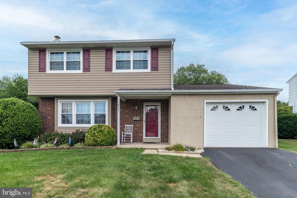 Lansdale, Pennsylvania, 19446, United States, 3 Bedrooms Bedrooms, ,3 BathroomsBathrooms,Residential,For Sale,1919962