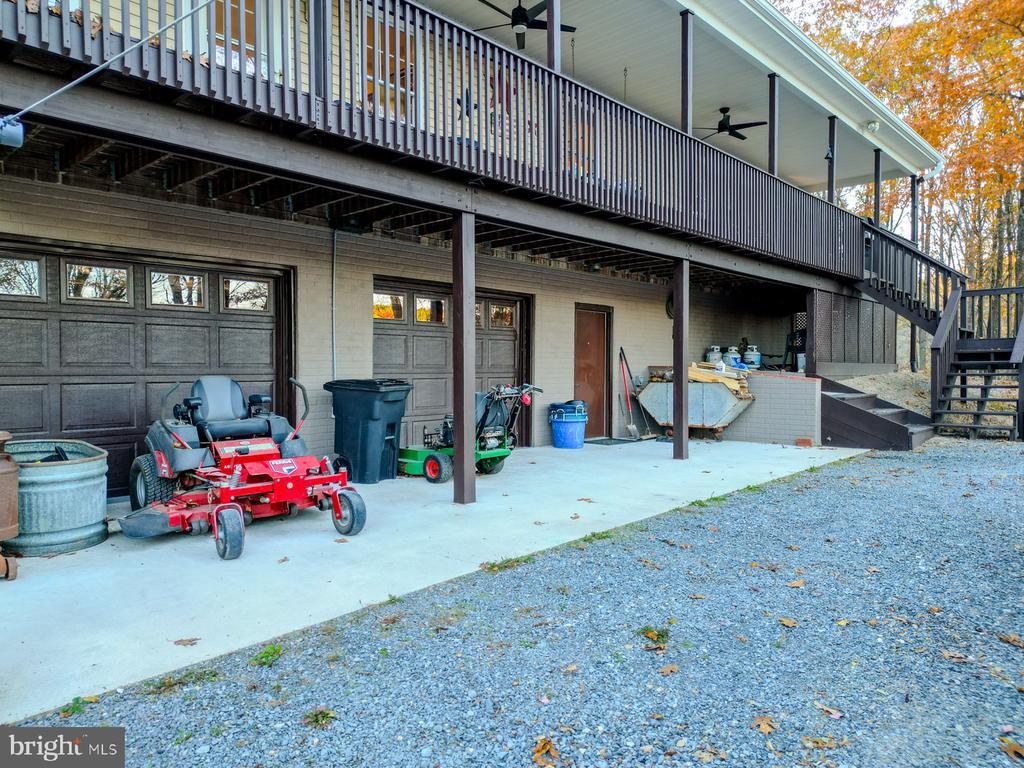 Paw Paw, West Virginia, 25434, United States, 3 Bedrooms Bedrooms, ,3 BathroomsBathrooms,Residential,For Sale,1989238